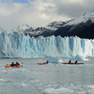 excursión de Kayak frente al Glaciar Perito Moreno